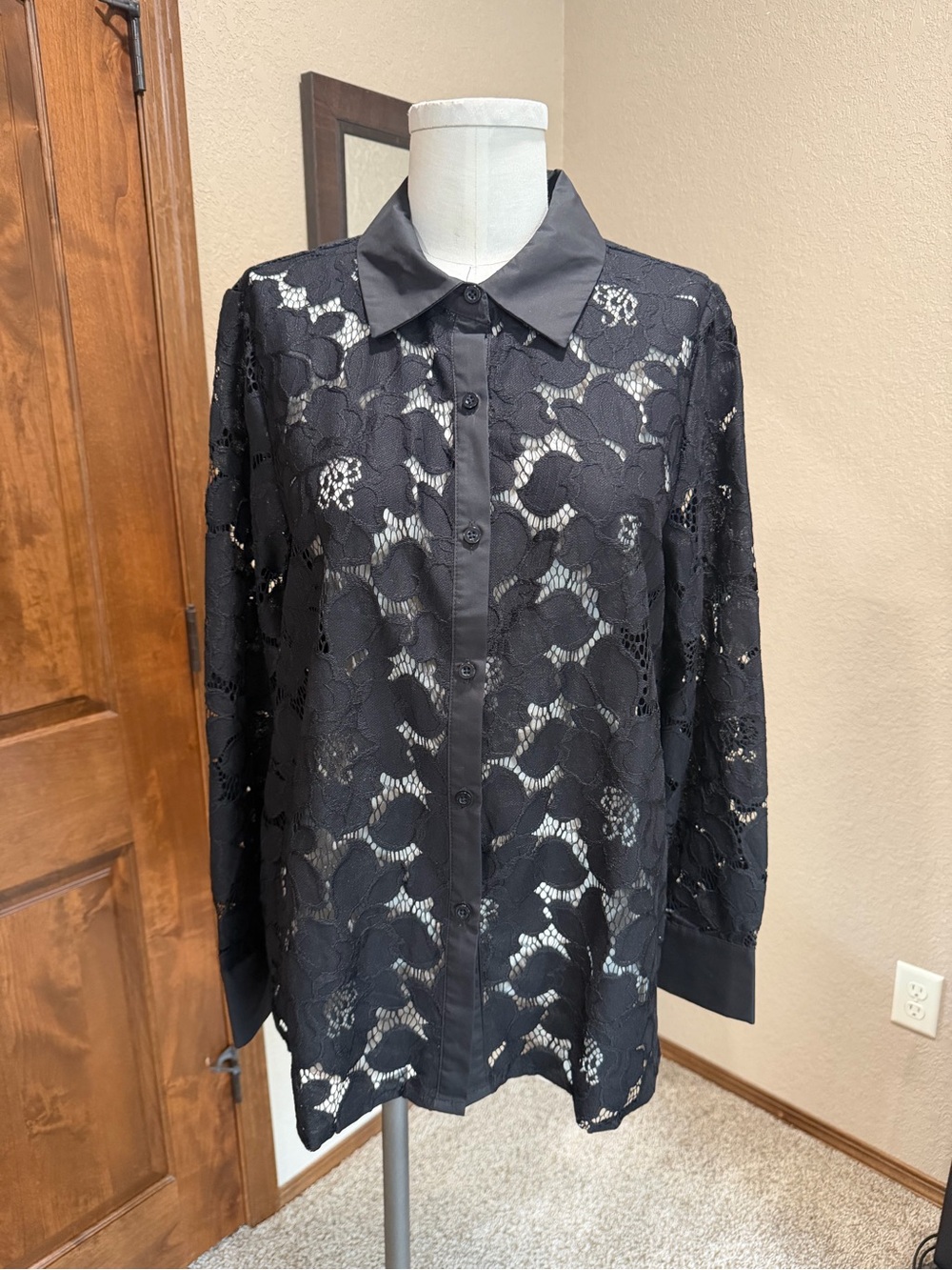 Marc New York Black Lace Button-Up Blouse - M